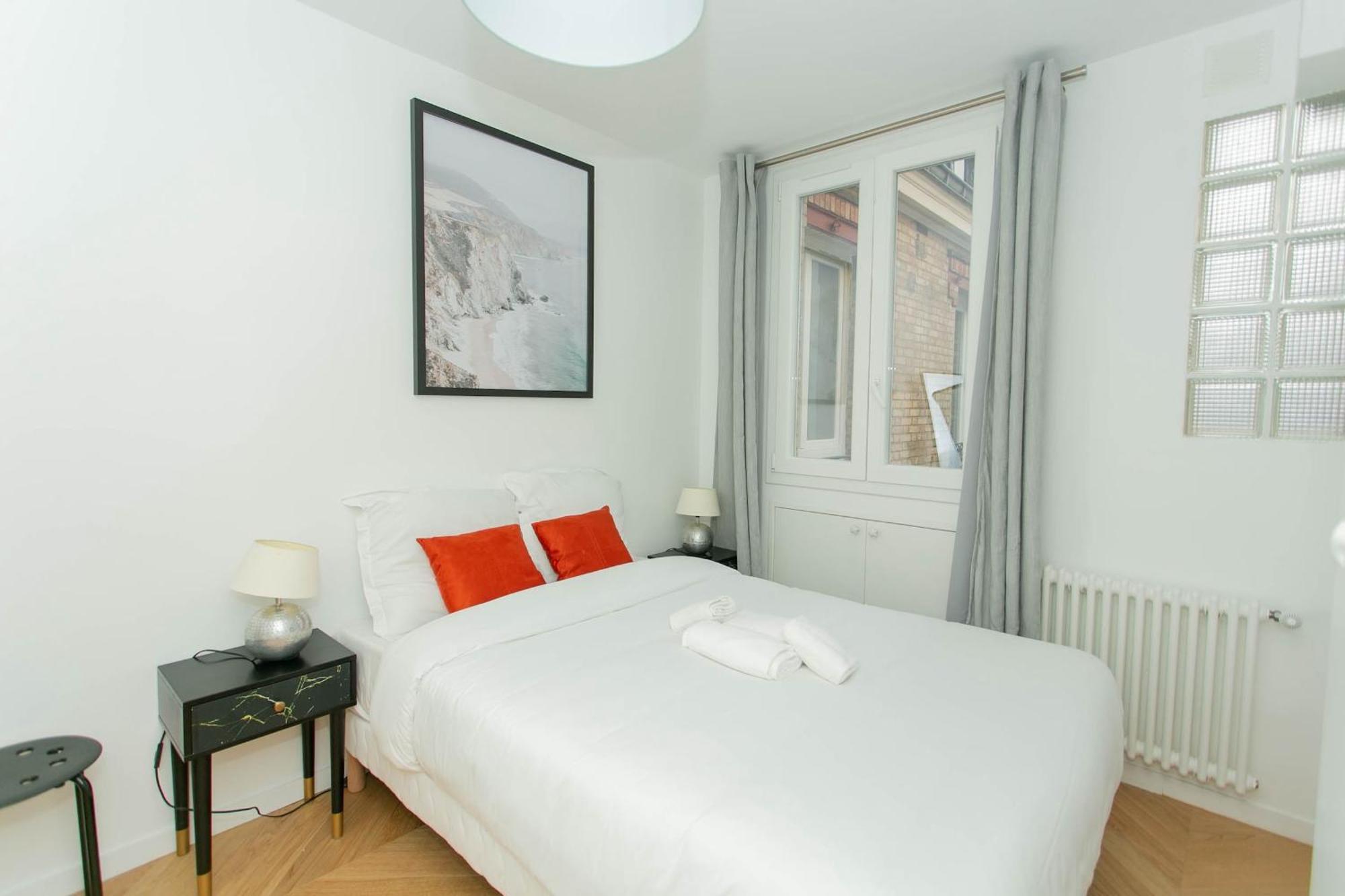 Haussmann - 2Br Near Champs-Elysees - Cityapartmentstay Paris Dış mekan fotoğraf